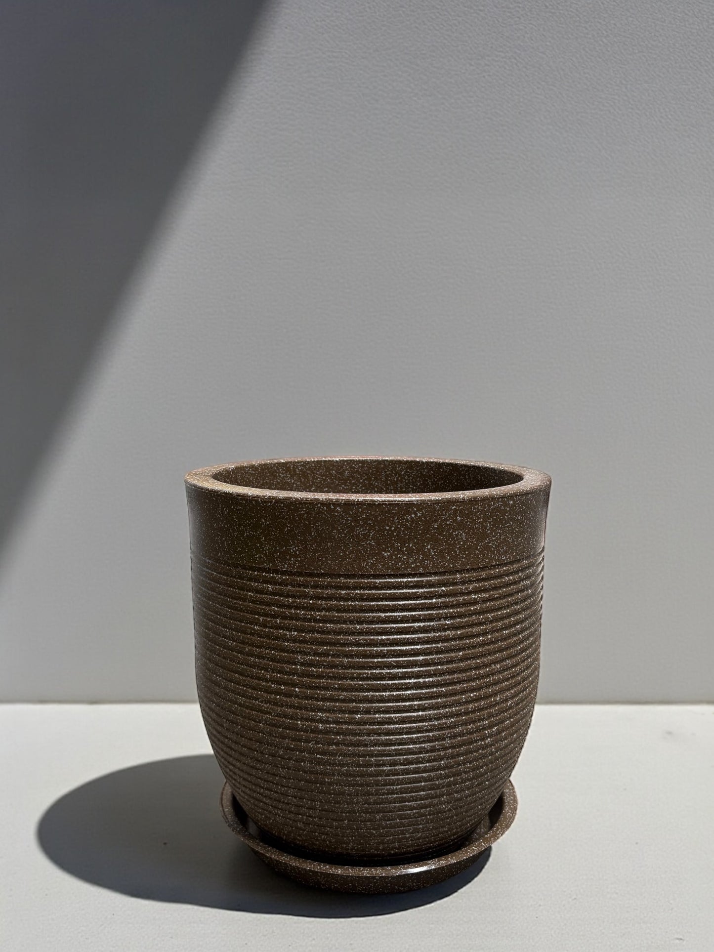 VENTO Roto Planter with Plate - Indoor & Outdoor Plant Pot