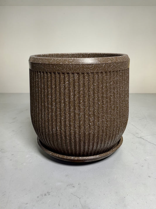 SEIKO POT Ribbed Roto Moulded Planter with Plate